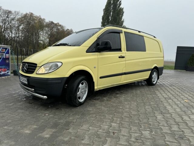 Желтый Мерседес Вито, объемом двигателя 2.2 л и пробегом 450 тыс. км за 7700 $, фото 5 на Automoto.ua