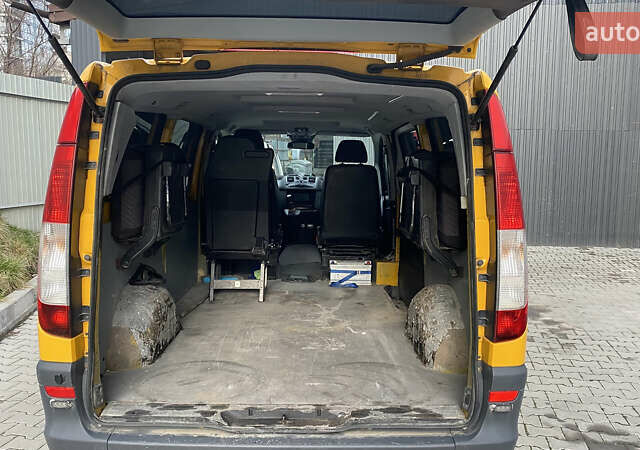 Жовтий Мерседес Віто, об'ємом двигуна 3 л та пробігом 275 тис. км за 15000 $, фото 7 на Automoto.ua