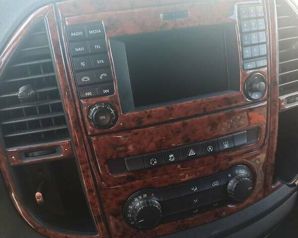 Жовтий Мерседес Віто, об'ємом двигуна 2.14 л та пробігом 340 тис. км за 25800 $, фото 14 на Automoto.ua