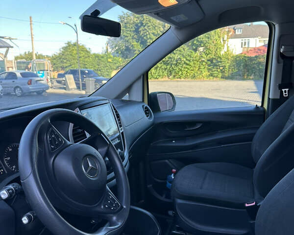 Мерседес Вито 2017 в Одессе на Automoto.ua Желтый Мерседес Вито, объемом двигателя 2.14 л и пробегом 239 тыс. км за 14500 $, фото 7 на Automoto.ua