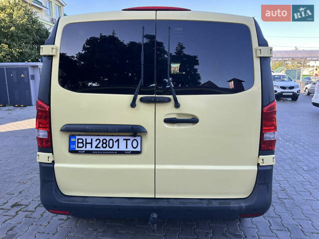 Мерседес Вито 2017 в Одессе на Automoto.ua Желтый Мерседес Вито, объемом двигателя 2.14 л и пробегом 239 тыс. км за 14500 $, фото 4 на Automoto.ua