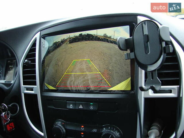 Мерседес Вито 2020 в Одессе на Automoto.ua Желтый Мерседес Вито, объемом двигателя 2.2 л и пробегом 181 тыс. км за 28000 $, фото 23 на Automoto.ua