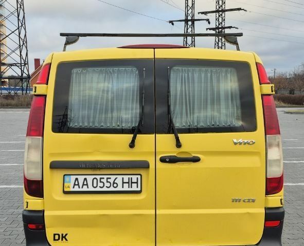 Мерседес Вито 2007 в Киеве на Automoto.ua Желтый Мерседес Вито, объемом двигателя 2.2 л и пробегом 265 тыс. км за 7000 $, фото 2 на Automoto.ua
