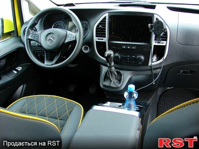 Жовтий Мерседес Віто, об'ємом двигуна 2.1 л та пробігом 181 тис. км за 28000 $, фото 6 на Automoto.ua