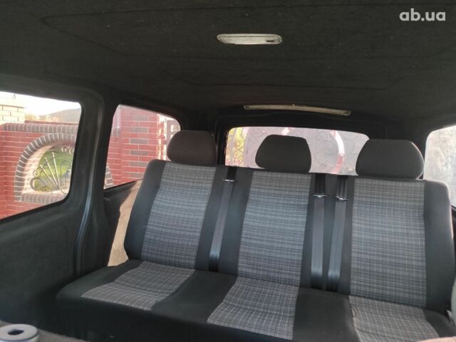 Серый Мерседес Вито, объемом двигателя 0 л и пробегом 275 тыс. км за 20400 $, фото 8 на Automoto.ua