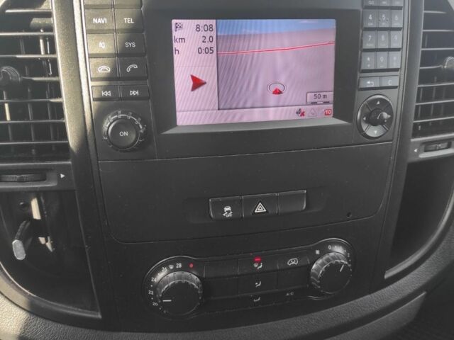 Серый Мерседес Вито, объемом двигателя 0 л и пробегом 275 тыс. км за 20400 $, фото 7 на Automoto.ua