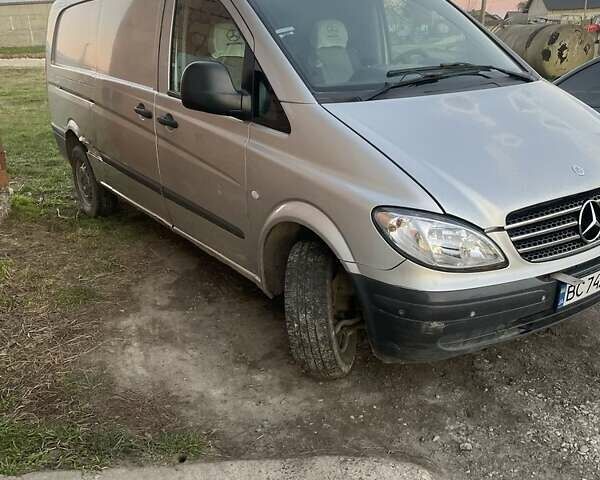 Серый Мерседес Вито, объемом двигателя 2.1 л и пробегом 600 тыс. км за 4000 $, фото 7 на Automoto.ua