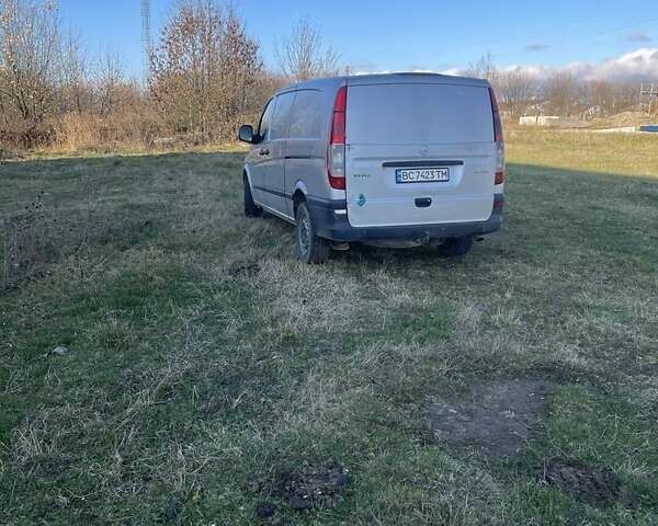 Серый Мерседес Вито, объемом двигателя 2.1 л и пробегом 600 тыс. км за 4000 $, фото 6 на Automoto.ua