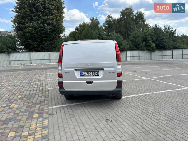 Серый Мерседес Вито, объемом двигателя 2.15 л и пробегом 337 тыс. км за 6000 $, фото 2 на Automoto.ua