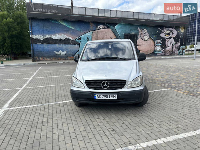 Серый Мерседес Вито, объемом двигателя 2.15 л и пробегом 337 тыс. км за 6000 $, фото 6 на Automoto.ua