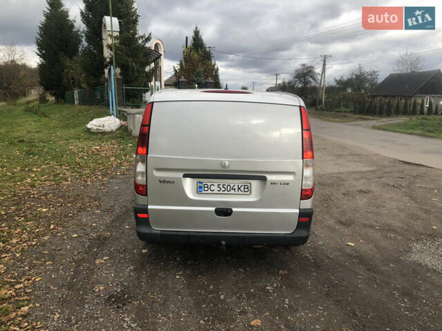 Серый Мерседес Вито, объемом двигателя 2.15 л и пробегом 413 тыс. км за 6500 $, фото 3 на Automoto.ua
