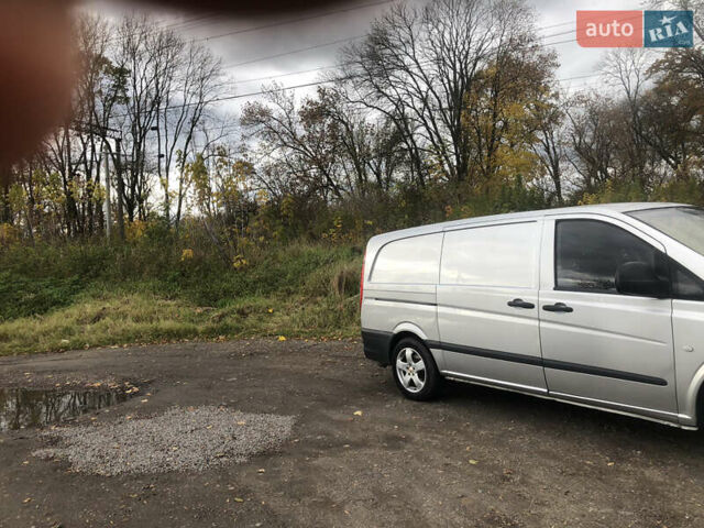 Серый Мерседес Вито, объемом двигателя 2.15 л и пробегом 413 тыс. км за 6500 $, фото 5 на Automoto.ua