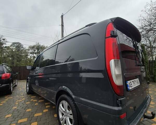 Серый Мерседес Вито, объемом двигателя 2.99 л и пробегом 330 тыс. км за 14000 $, фото 2 на Automoto.ua