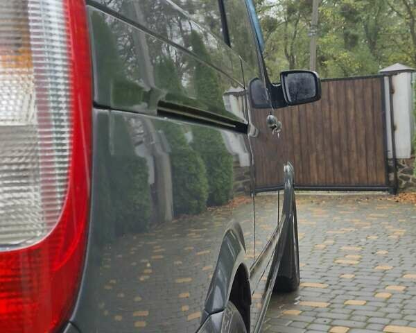 Серый Мерседес Вито, объемом двигателя 2.99 л и пробегом 330 тыс. км за 14000 $, фото 17 на Automoto.ua