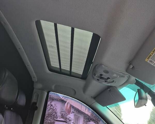 Серый Мерседес Вито, объемом двигателя 2.99 л и пробегом 330 тыс. км за 14000 $, фото 20 на Automoto.ua