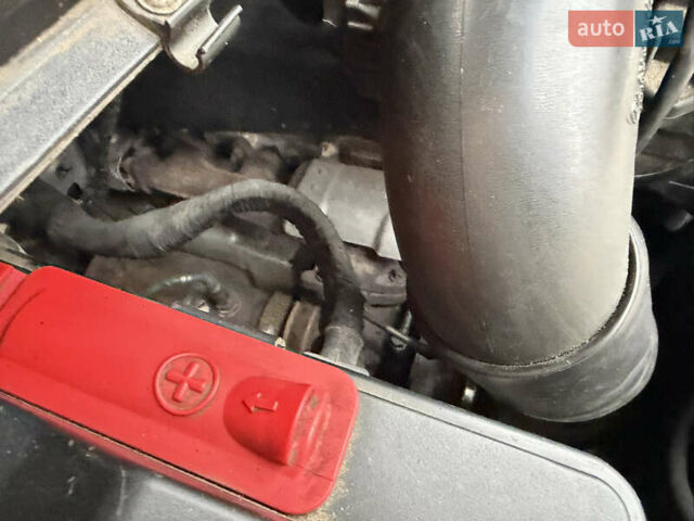 Серый Мерседес Вито, объемом двигателя 2.14 л и пробегом 389 тыс. км за 11499 $, фото 19 на Automoto.ua