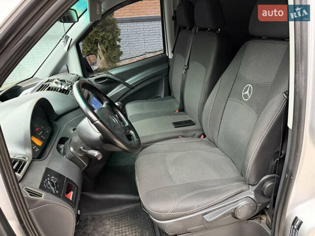 Серый Мерседес Вито, объемом двигателя 2.14 л и пробегом 389 тыс. км за 11499 $, фото 11 на Automoto.ua