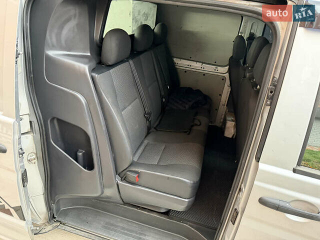 Серый Мерседес Вито, объемом двигателя 2.14 л и пробегом 389 тыс. км за 11499 $, фото 15 на Automoto.ua
