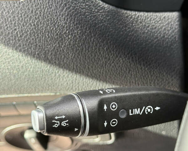 Серый Мерседес Вито, объемом двигателя 2 л и пробегом 125 тыс. км за 28499 $, фото 15 на Automoto.ua