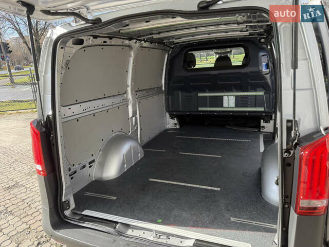 Серый Мерседес Вито, объемом двигателя 2 л и пробегом 125 тыс. км за 28499 $, фото 35 на Automoto.ua