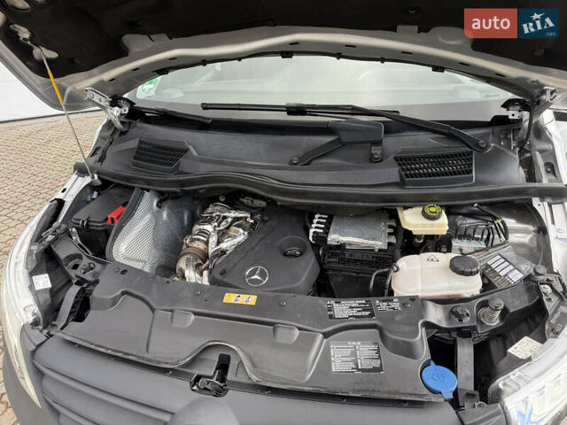 Серый Мерседес Вито, объемом двигателя 2 л и пробегом 125 тыс. км за 28499 $, фото 20 на Automoto.ua