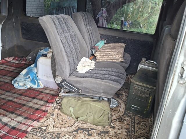 Сірий Мерседес Віто, об'ємом двигуна 2 л та пробігом 450 тис. км за 3200 $, фото 7 на Automoto.ua