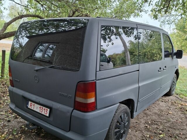 Сірий Мерседес Віто, об'ємом двигуна 2 л та пробігом 450 тис. км за 3200 $, фото 3 на Automoto.ua