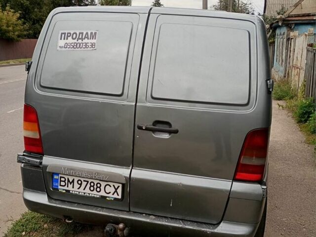 Серый Мерседес Вито, объемом двигателя 2.2 л и пробегом 300 тыс. км за 5500 $, фото 1 на Automoto.ua