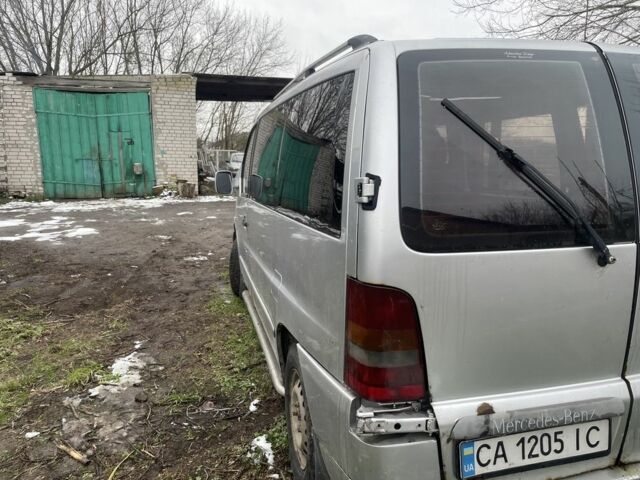 Сірий Мерседес Віто, об'ємом двигуна 2.3 л та пробігом 300 тис. км за 2200 $, фото 3 на Automoto.ua