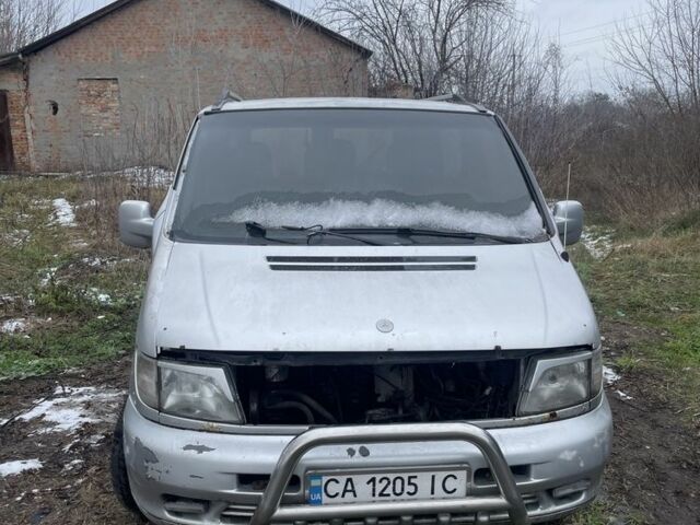 Сірий Мерседес Віто, об'ємом двигуна 2.3 л та пробігом 300 тис. км за 2200 $, фото 1 на Automoto.ua