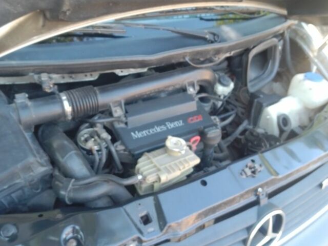 Сірий Мерседес Віто, об'ємом двигуна 2.1 л та пробігом 410 тис. км за 3400 $, фото 5 на Automoto.ua