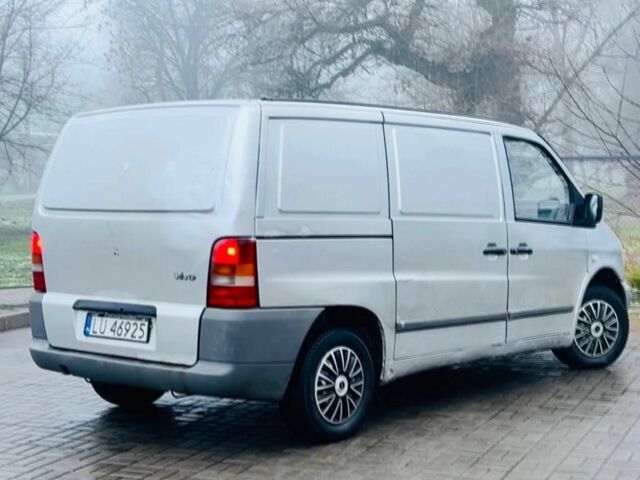 Серый Мерседес Вито, объемом двигателя 2.2 л и пробегом 318 тыс. км за 2850 $, фото 2 на Automoto.ua