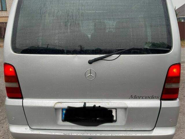 Сірий Мерседес Віто, об'ємом двигуна 2.2 л та пробігом 441 тис. км за 3000 $, фото 10 на Automoto.ua