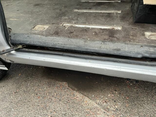 Сірий Мерседес Віто, об'ємом двигуна 2.2 л та пробігом 444 тис. км за 3000 $, фото 14 на Automoto.ua