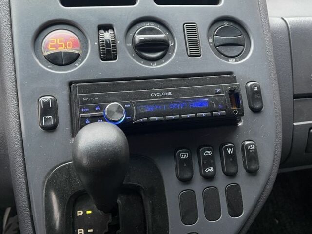 Сірий Мерседес Віто, об'ємом двигуна 2.2 л та пробігом 441 тис. км за 3000 $, фото 5 на Automoto.ua