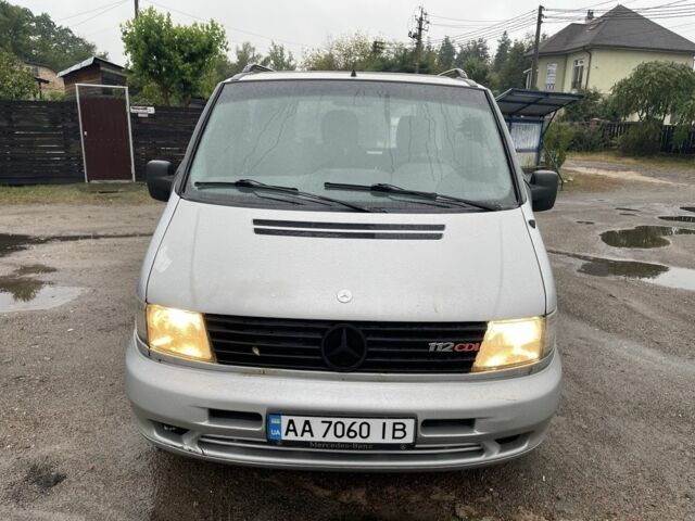 Сірий Мерседес Віто, об'ємом двигуна 2.2 л та пробігом 442 тис. км за 2700 $, фото 15 на Automoto.ua