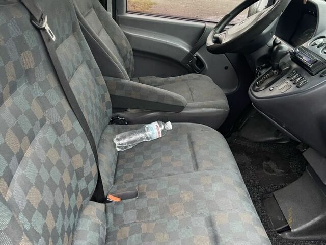 Сірий Мерседес Віто, об'ємом двигуна 2.2 л та пробігом 444 тис. км за 3000 $, фото 1 на Automoto.ua