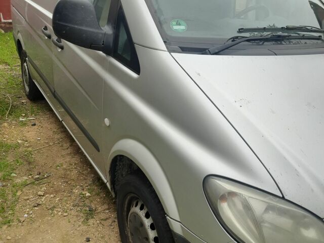 Серый Мерседес Вито, объемом двигателя 2.2 л и пробегом 363 тыс. км за 5300 $, фото 2 на Automoto.ua