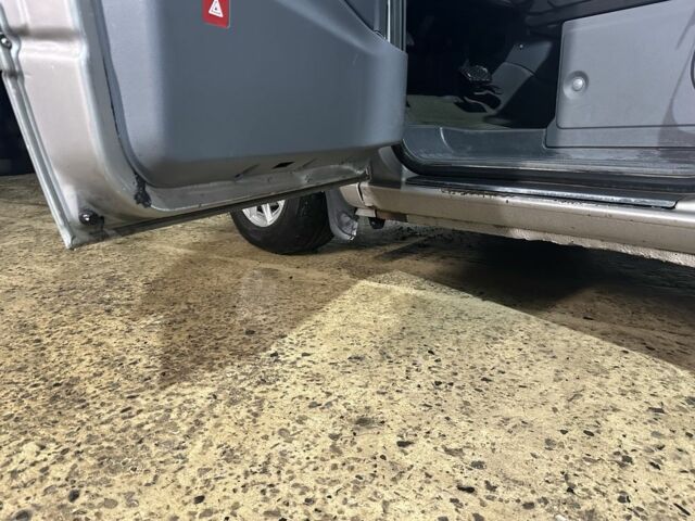 Сірий Мерседес Віто, об'ємом двигуна 2.1 л та пробігом 450 тис. км за 5300 $, фото 11 на Automoto.ua