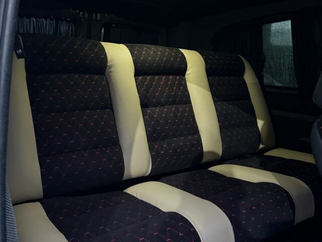 Серый Мерседес Вито, объемом двигателя 2.1 л и пробегом 330 тыс. км за 10500 $, фото 14 на Automoto.ua