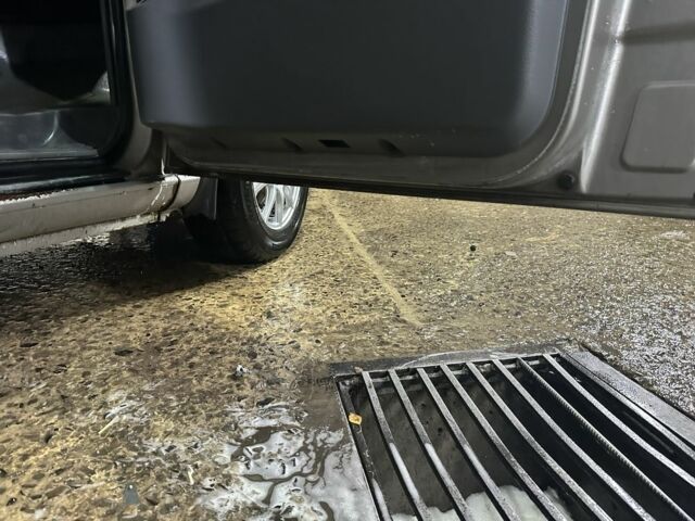 Сірий Мерседес Віто, об'ємом двигуна 2.1 л та пробігом 450 тис. км за 5300 $, фото 14 на Automoto.ua