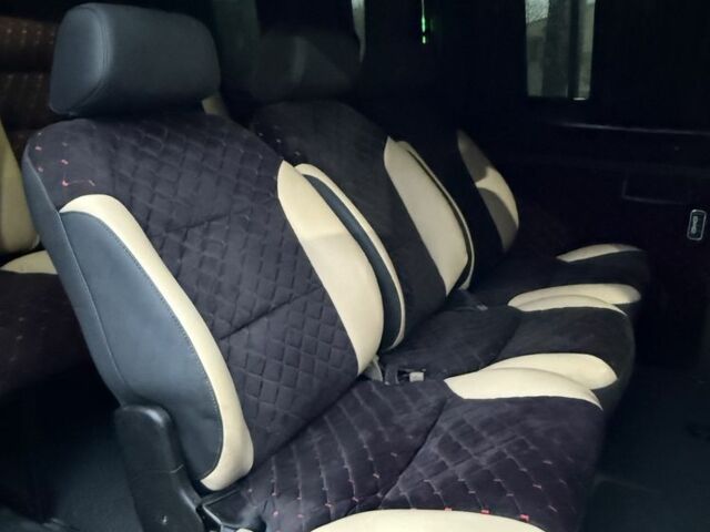 Серый Мерседес Вито, объемом двигателя 2.1 л и пробегом 330 тыс. км за 10500 $, фото 13 на Automoto.ua