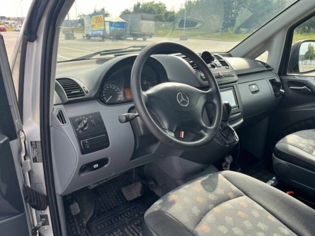 Серый Мерседес Вито, объемом двигателя 2.2 л и пробегом 255 тыс. км за 4142 $, фото 5 на Automoto.ua