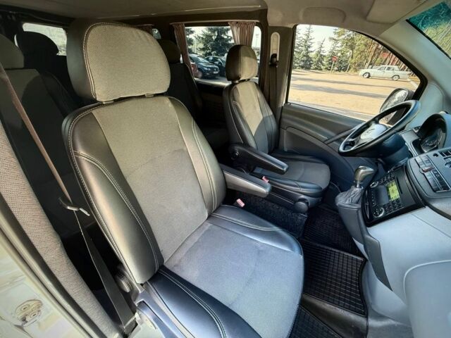 Серый Мерседес Вито, объемом двигателя 2.2 л и пробегом 285 тыс. км за 10900 $, фото 5 на Automoto.ua