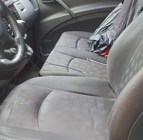 Серый Мерседес Вито, объемом двигателя 2.1 л и пробегом 294 тыс. км за 6550 $, фото 2 на Automoto.ua