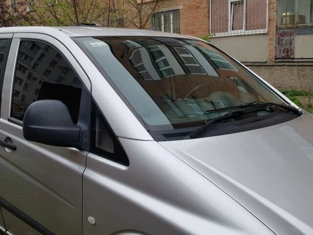 Серый Мерседес Вито, объемом двигателя 2.1 л и пробегом 294 тыс. км за 6550 $, фото 5 на Automoto.ua