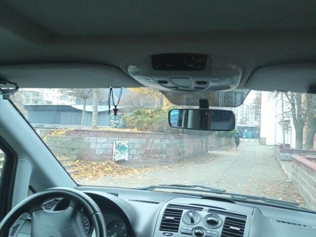 Сірий Мерседес Віто, об'ємом двигуна 2.2 л та пробігом 350 тис. км за 18000 $, фото 3 на Automoto.ua