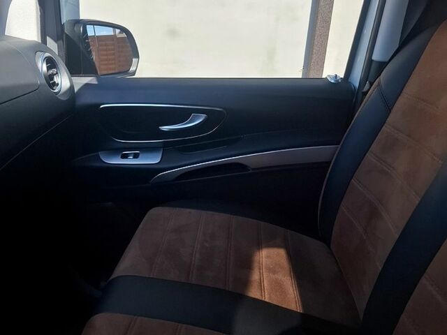 Серый Мерседес Вито, объемом двигателя 1.6 л и пробегом 105 тыс. км за 20000 $, фото 6 на Automoto.ua