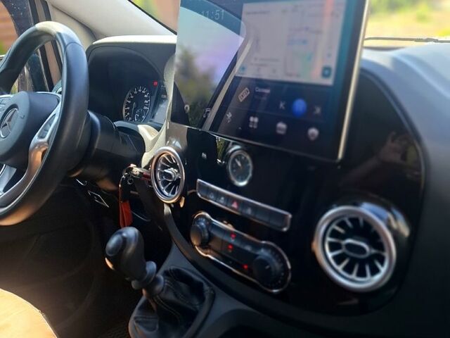 Серый Мерседес Вито, объемом двигателя 1.6 л и пробегом 105 тыс. км за 20000 $, фото 8 на Automoto.ua