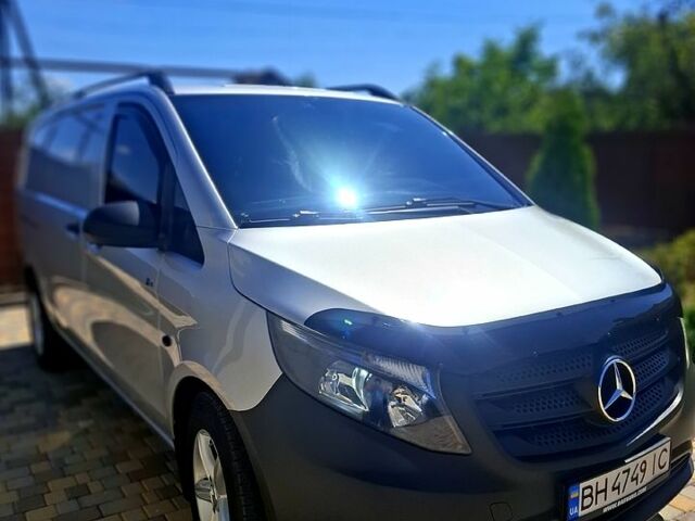 Серый Мерседес Вито, объемом двигателя 1.6 л и пробегом 105 тыс. км за 20000 $, фото 3 на Automoto.ua